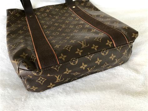 louis vuitton cabas beaubourg